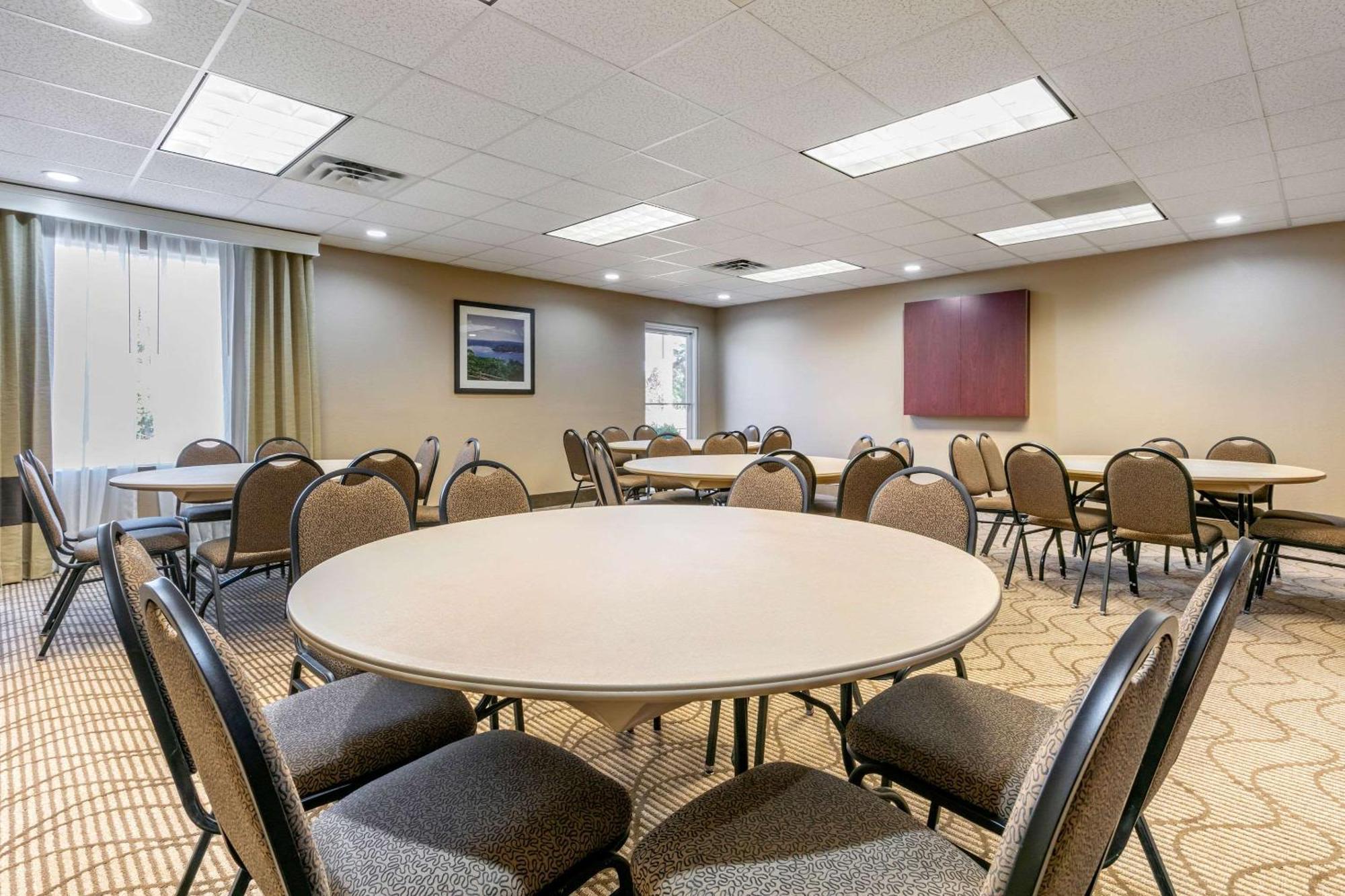 Comfort Inn & Suites Van Buren - Fort Smith Luaran gambar